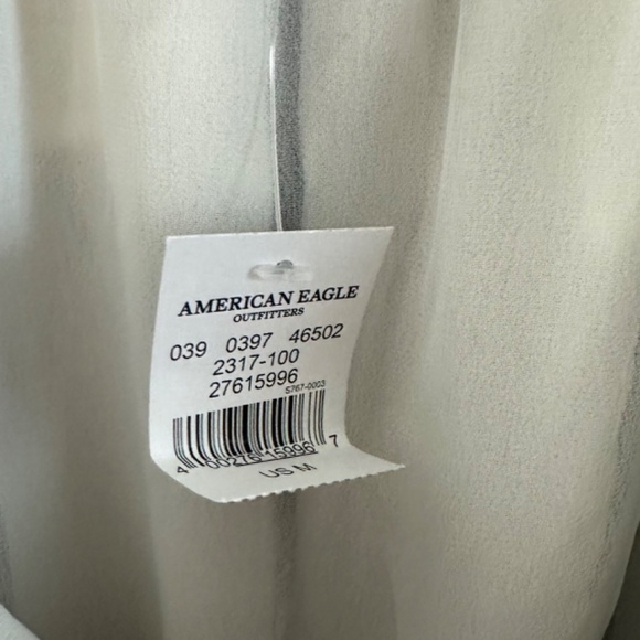 American Eagle 3/4 Sleeve Romper Flounce Coastal NEW M White Grey - Picture 4 of 4